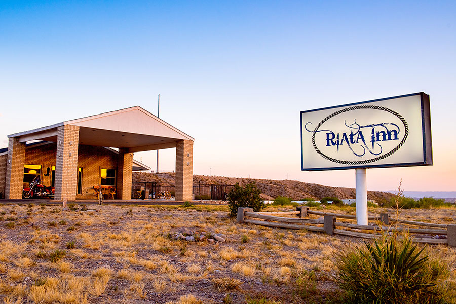 exterior of Riata Inn Presidio